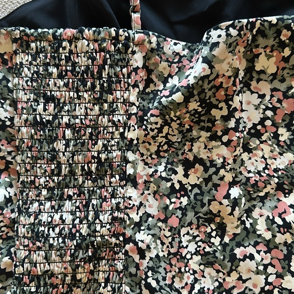 Abercrombie tank top - Picture 3 of 4